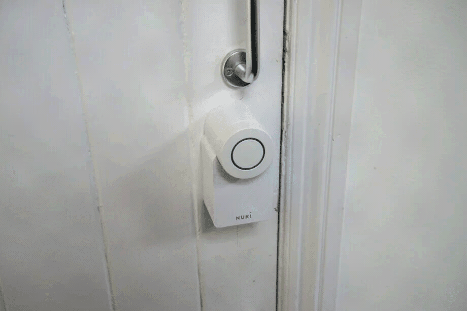 Smart door lock from Nuki